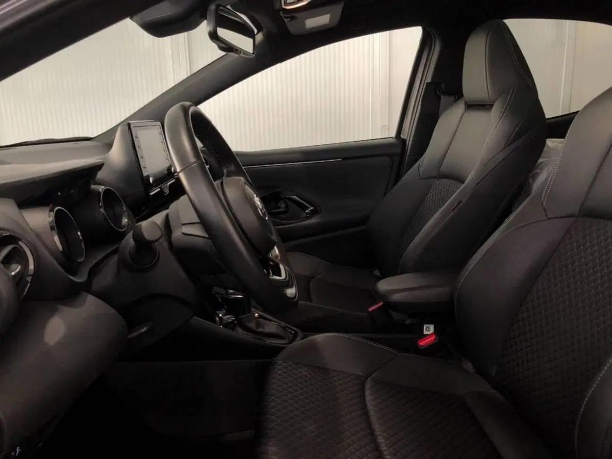 Toyota Yaris Cross usata a Torino (8)