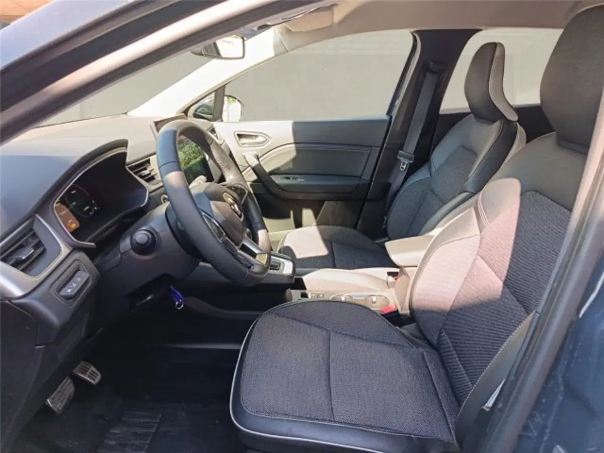 Renault Captur usata a Bari (9)