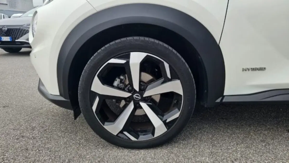 Nissan Juke usata a Lucca (19)