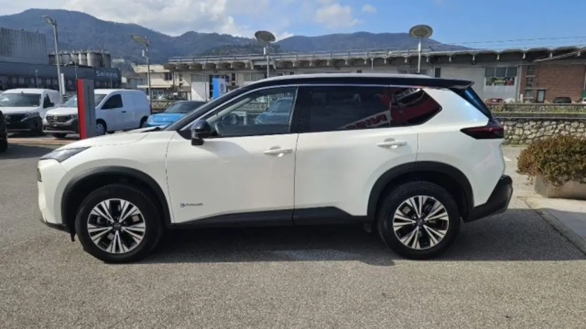 Nissan X-Trail usata a Lucca (7)