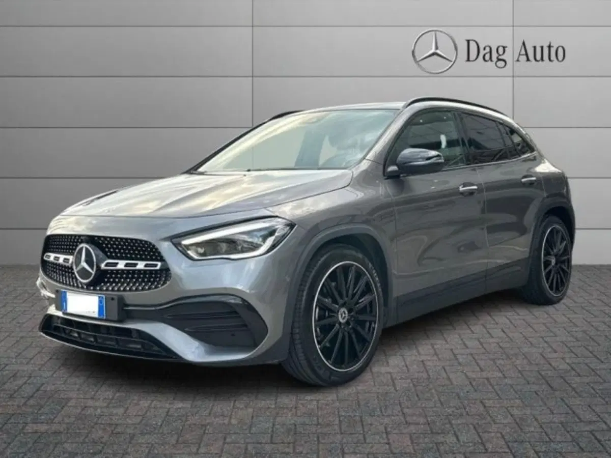 Mercedes-Benz GLA SUV usata a Avellino