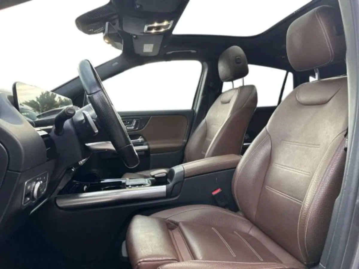 Mercedes-Benz GLA SUV usata a Avellino (10)