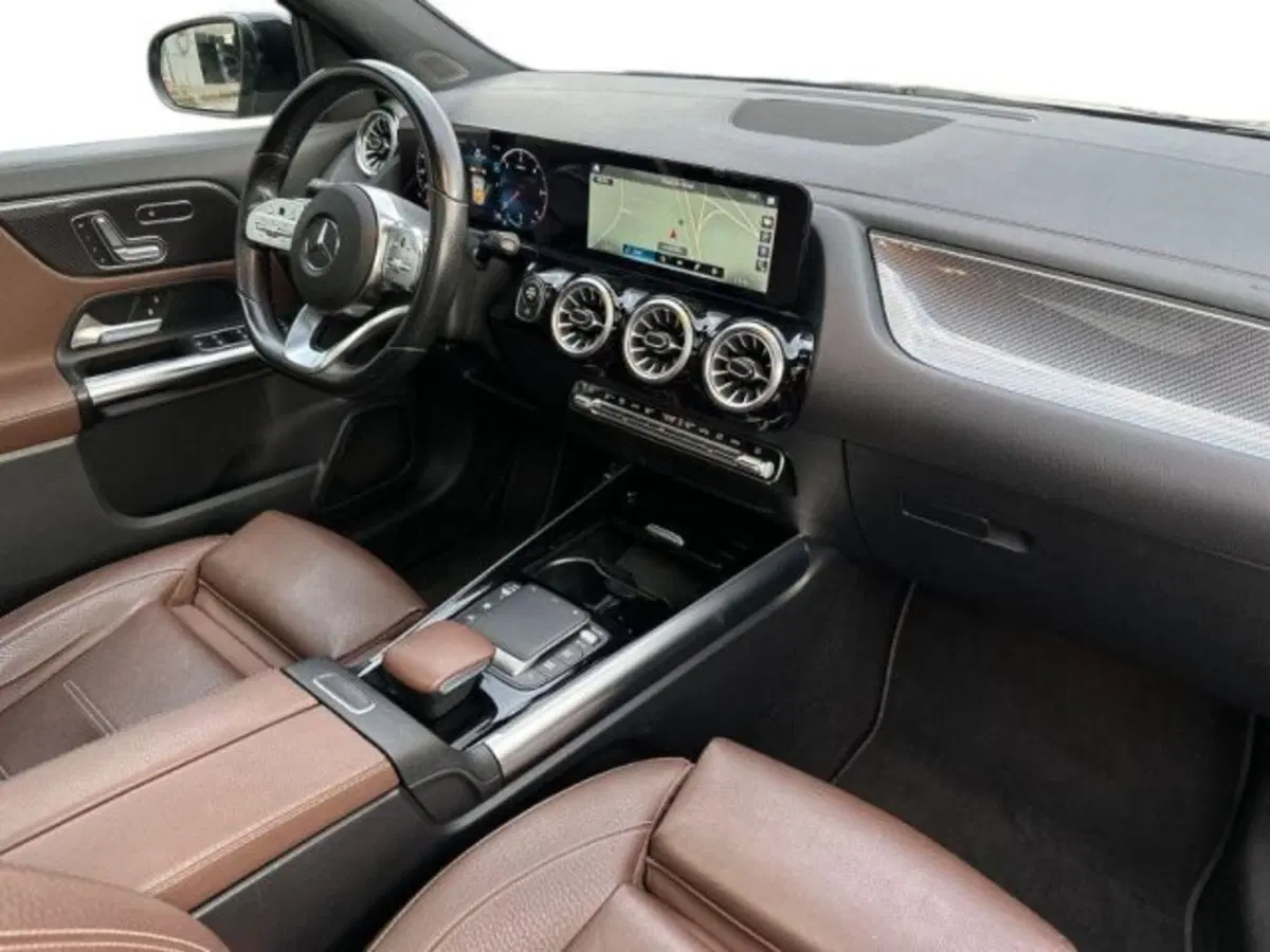 Mercedes-Benz GLA SUV usata a Avellino (15)