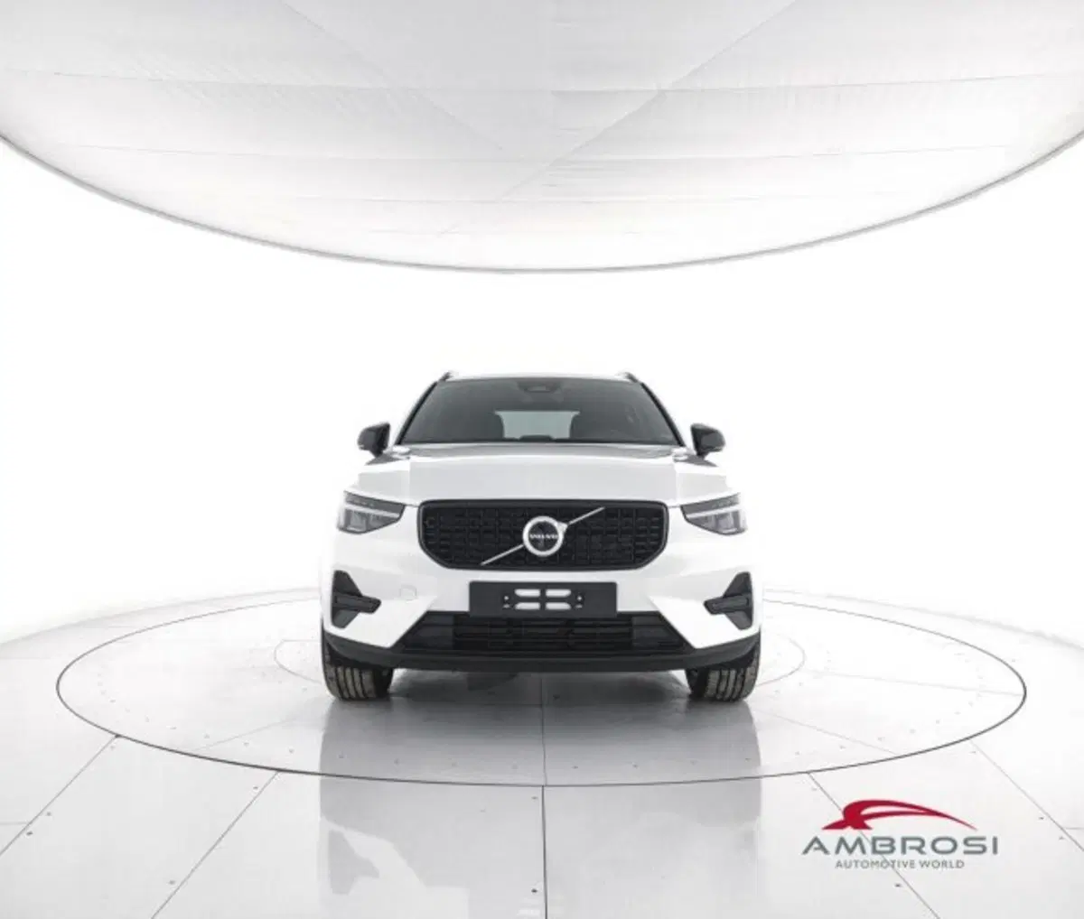 Volvo XC40 nuova a Perugia (5)