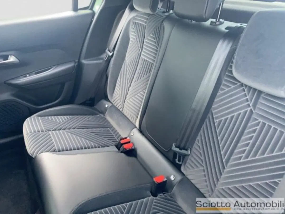 Lancia Ypsilon nuova a Messina (13)