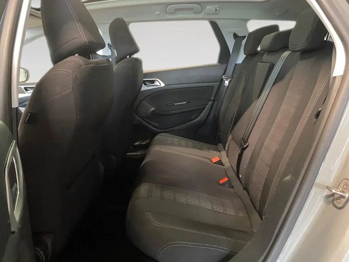 Peugeot 308 SW usata a Torino (8)