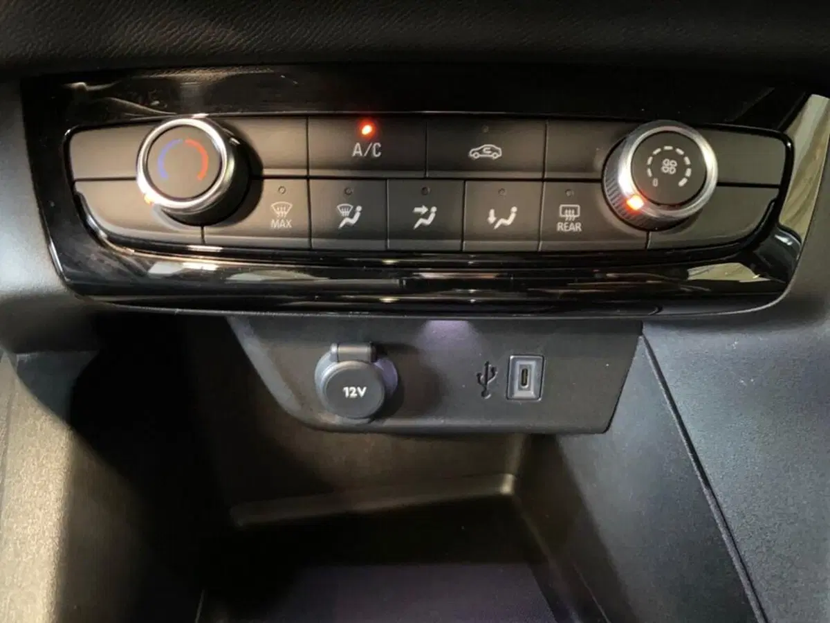 Opel Corsa usata a Torino (11)
