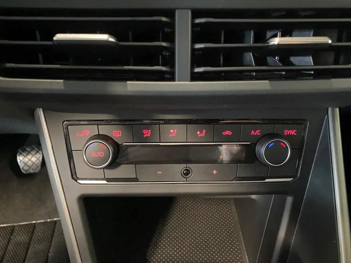 Volkswagen Polo usata a Torino (11)