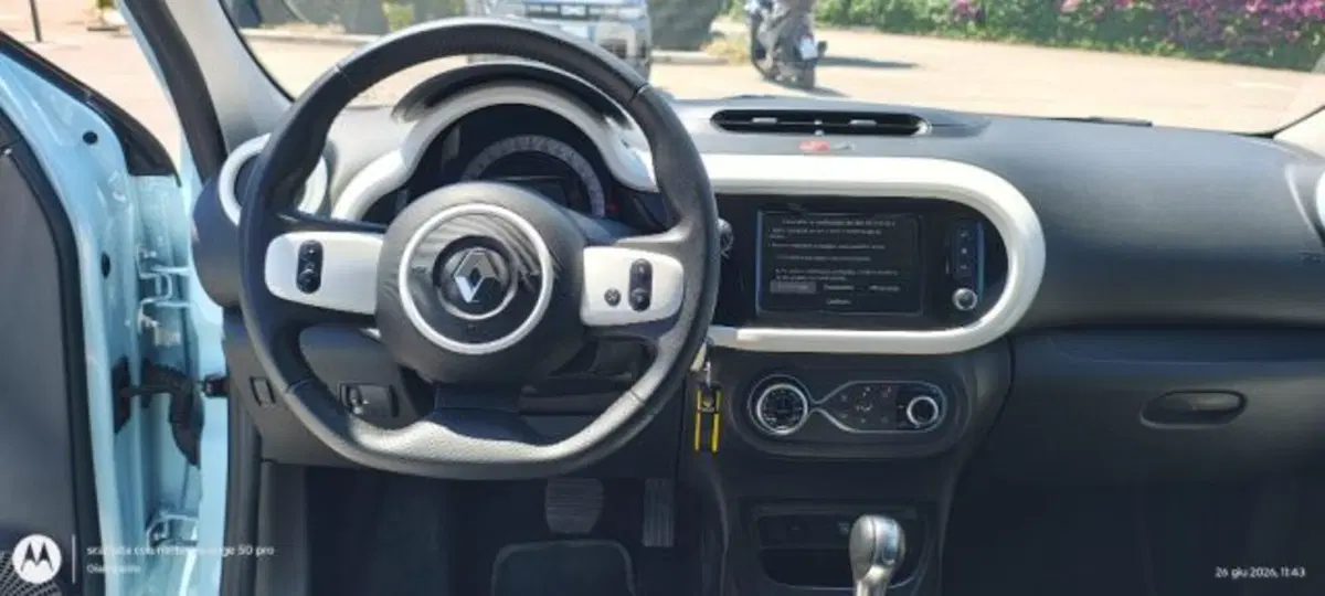 Renault Twingo usata a Taranto (8)