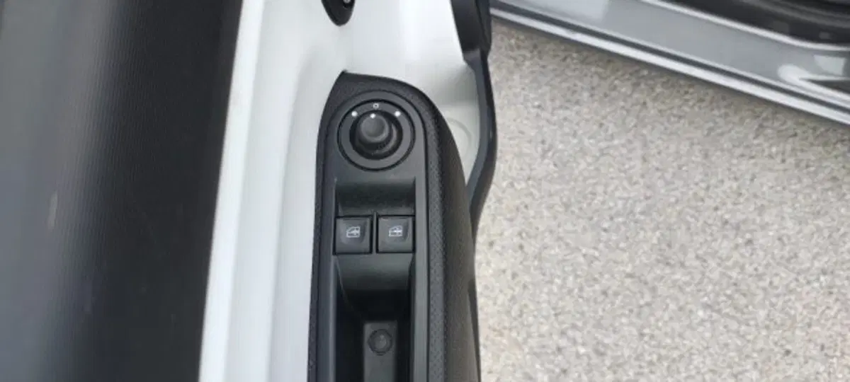 Renault Twingo usata a Taranto (16)