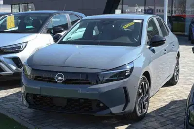 Opel Corsa 1.2 hybrid 100cv dct6 nuova a Pianezza