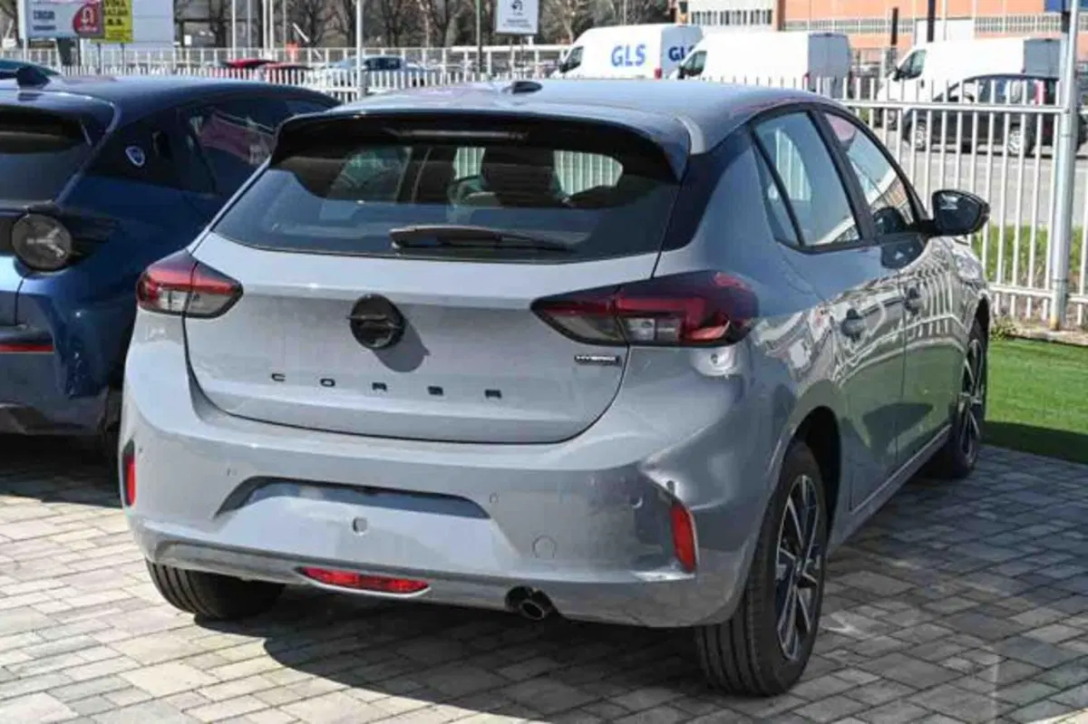 Opel Corsa nuova a Torino (3)