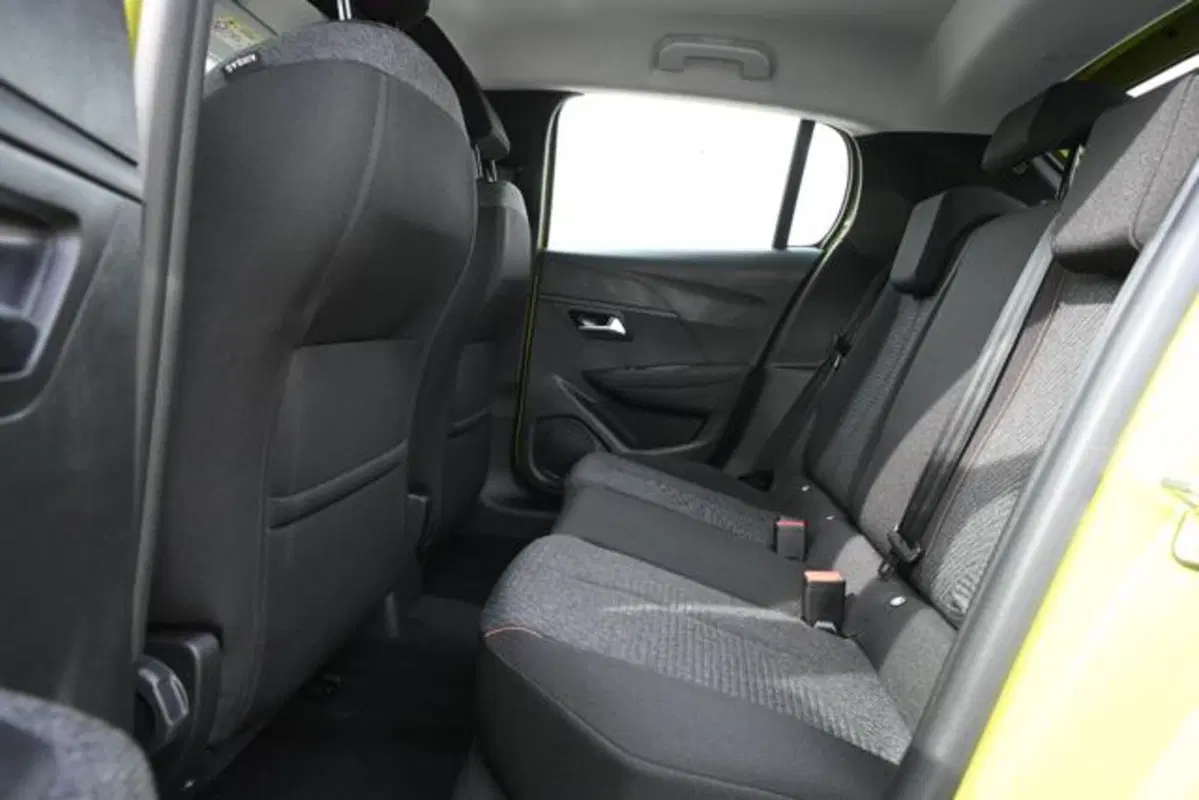 Peugeot 208 nuova a Torino (11)
