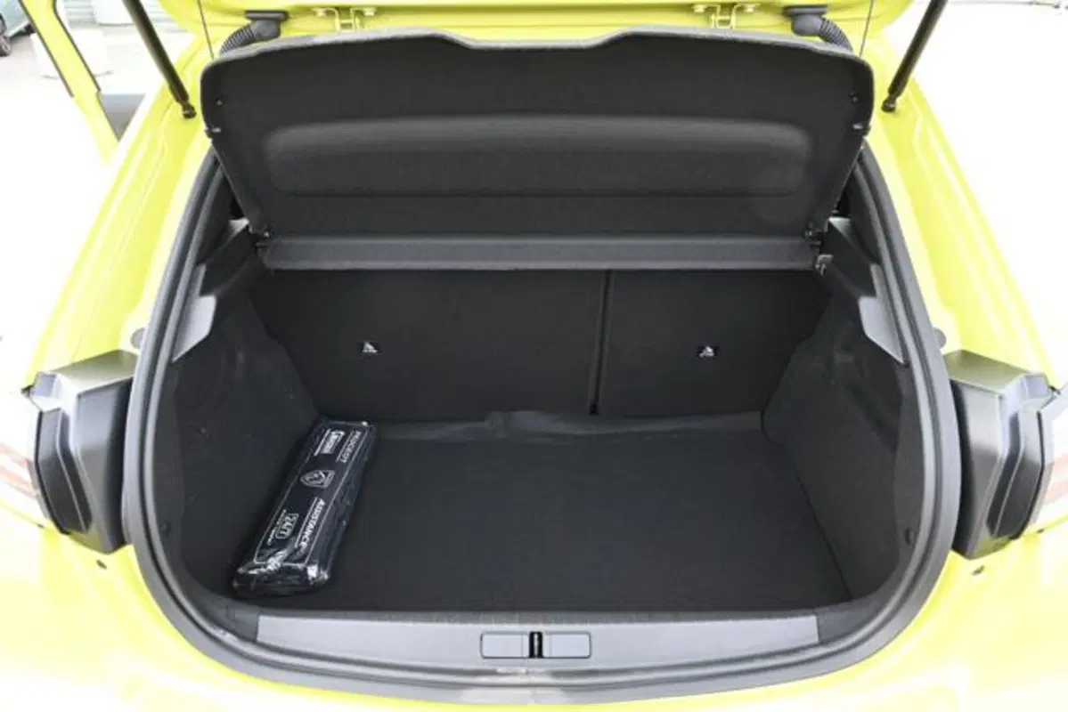 Peugeot 208 nuova a Torino (5)