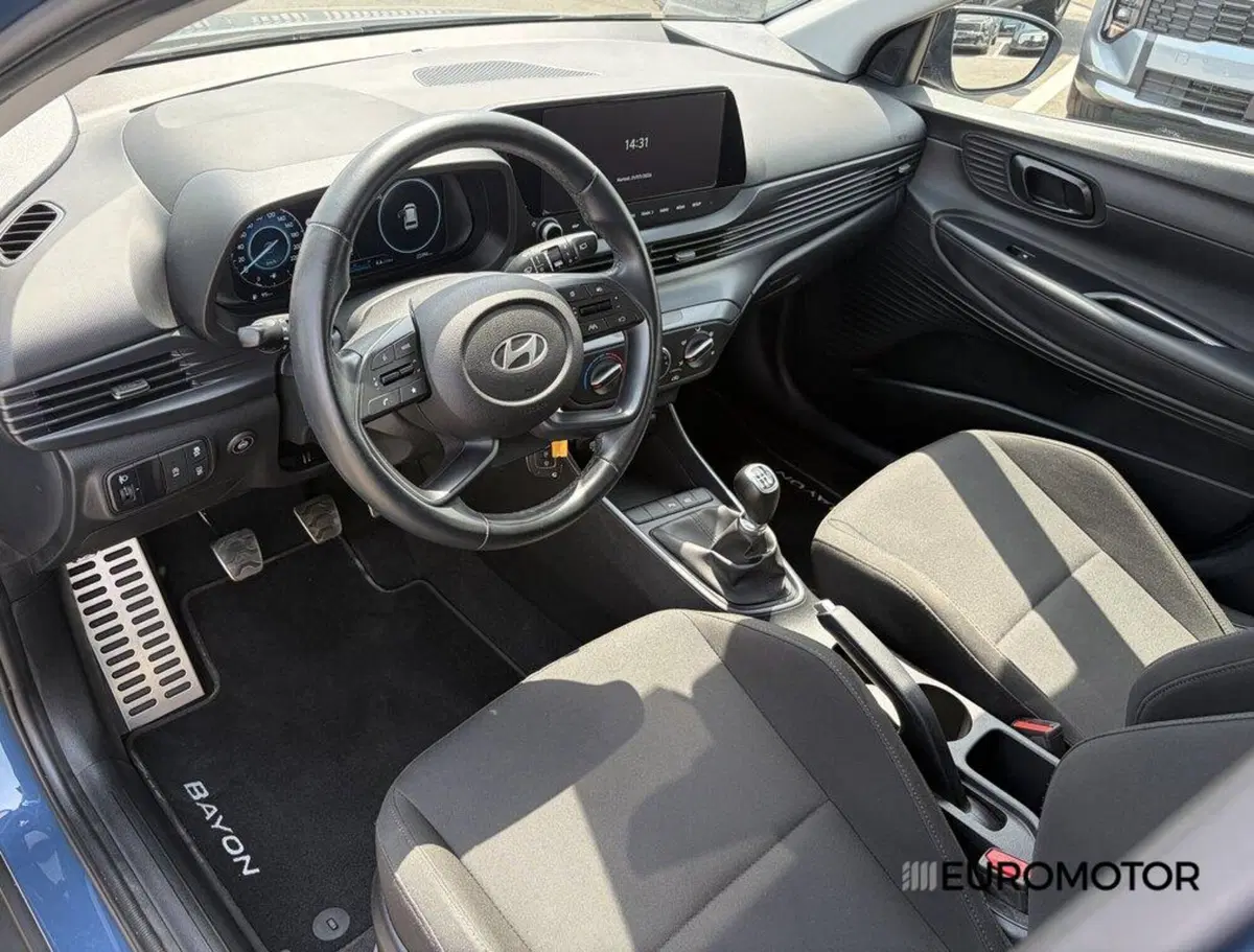 Hyundai Bayon usata a Bari (13)