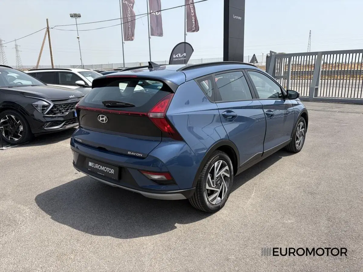 Hyundai Bayon usata a Bari (5)