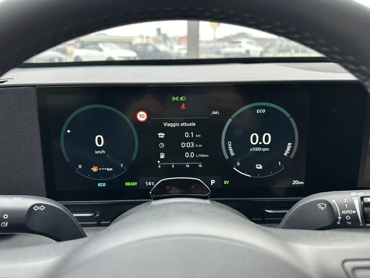 Hyundai Kona nuova a Vercelli (12)