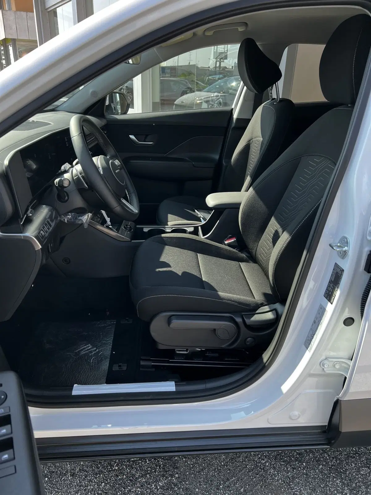 Hyundai Kona nuova a Vercelli (8)