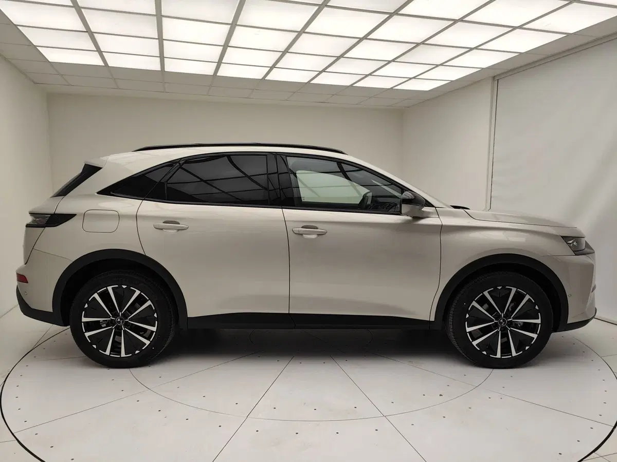 Ds DS 7 nuova a Como (20)