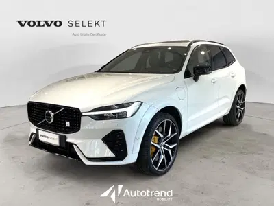 Volvo XC60 T8 Recharge AWD Plug-in Hybrid aut. Polestar Engineered del 2022 usata a Bari
