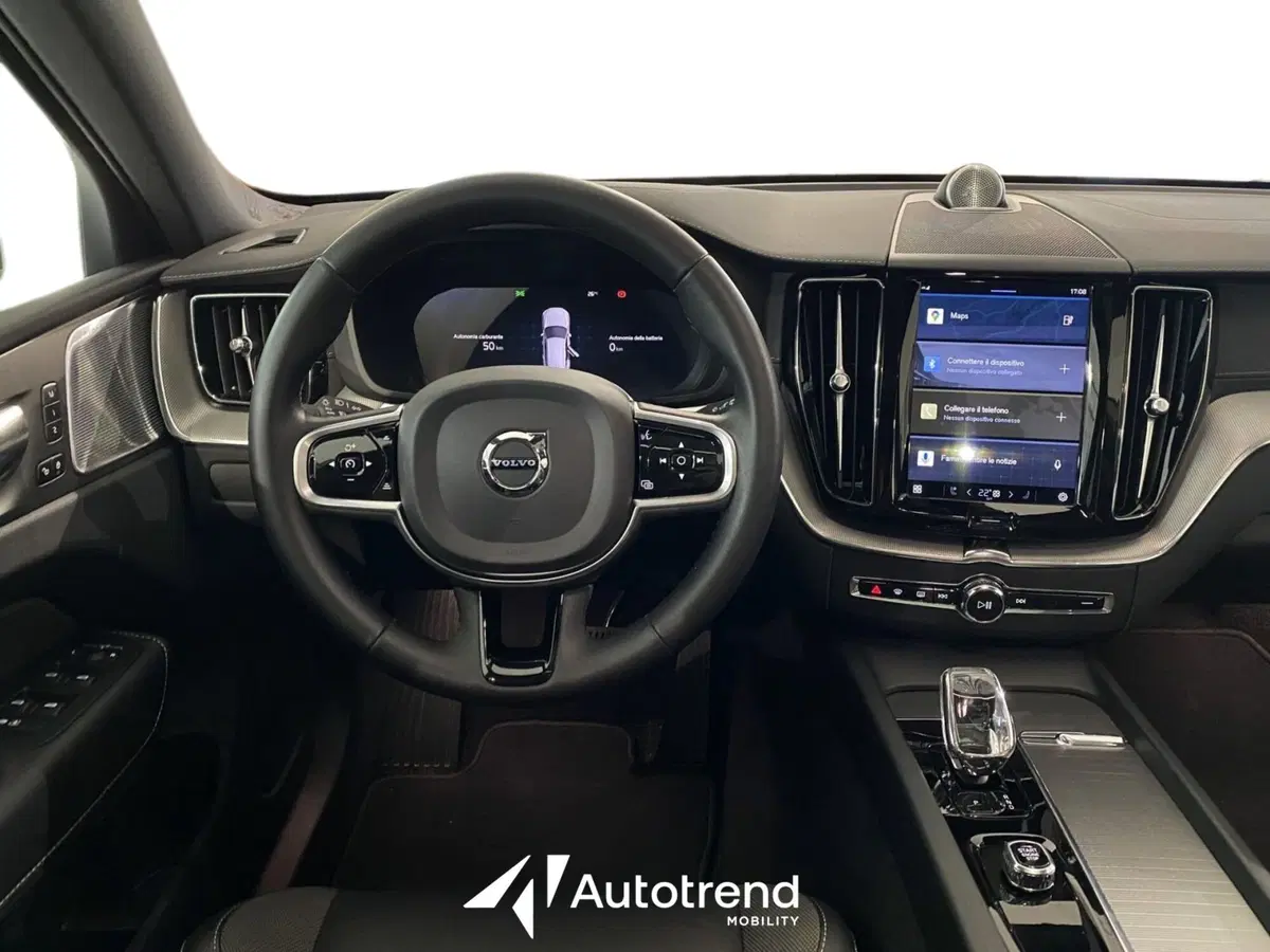 Volvo XC60 usata a Bari (11)