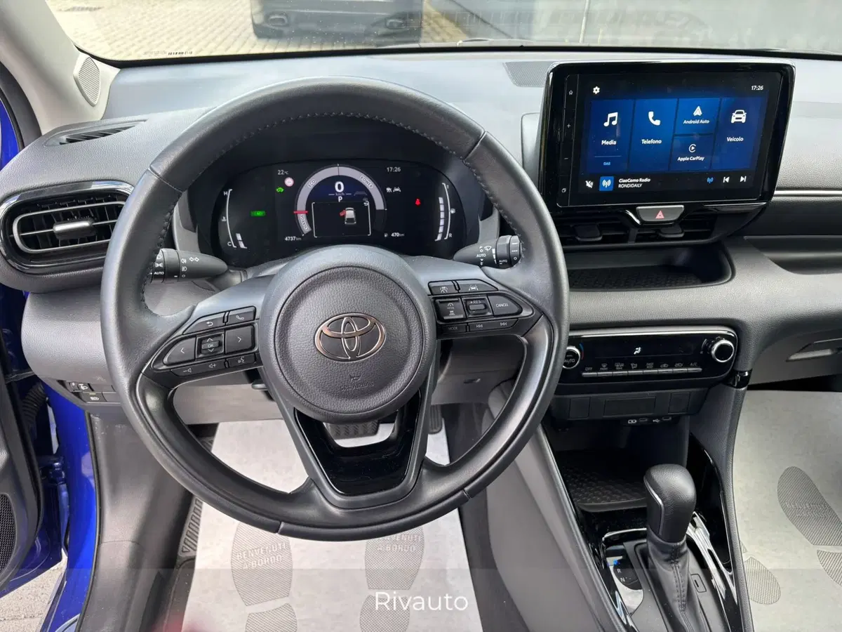Toyota Yaris usata a Como (3)