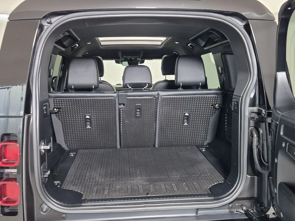 Land Rover Defender usata a Torino (12)