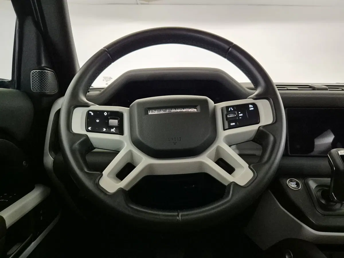 Land Rover Defender usata a Torino (20)
