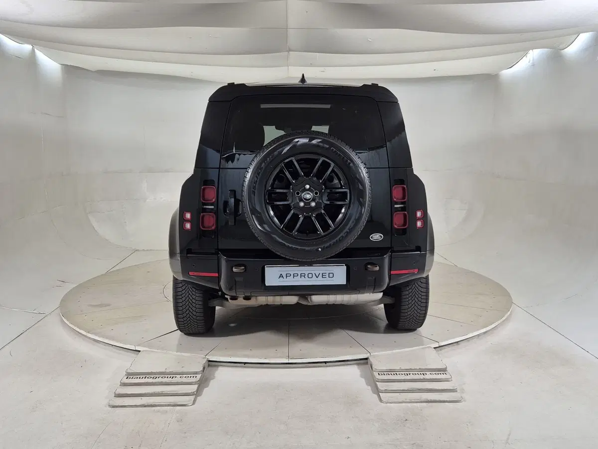Land Rover Defender usata a Torino (7)