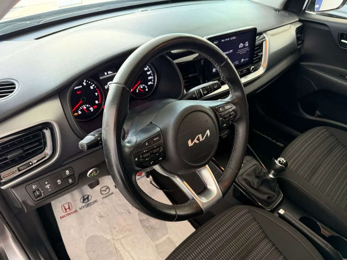 Kia Stonic usata a Napoli (10)