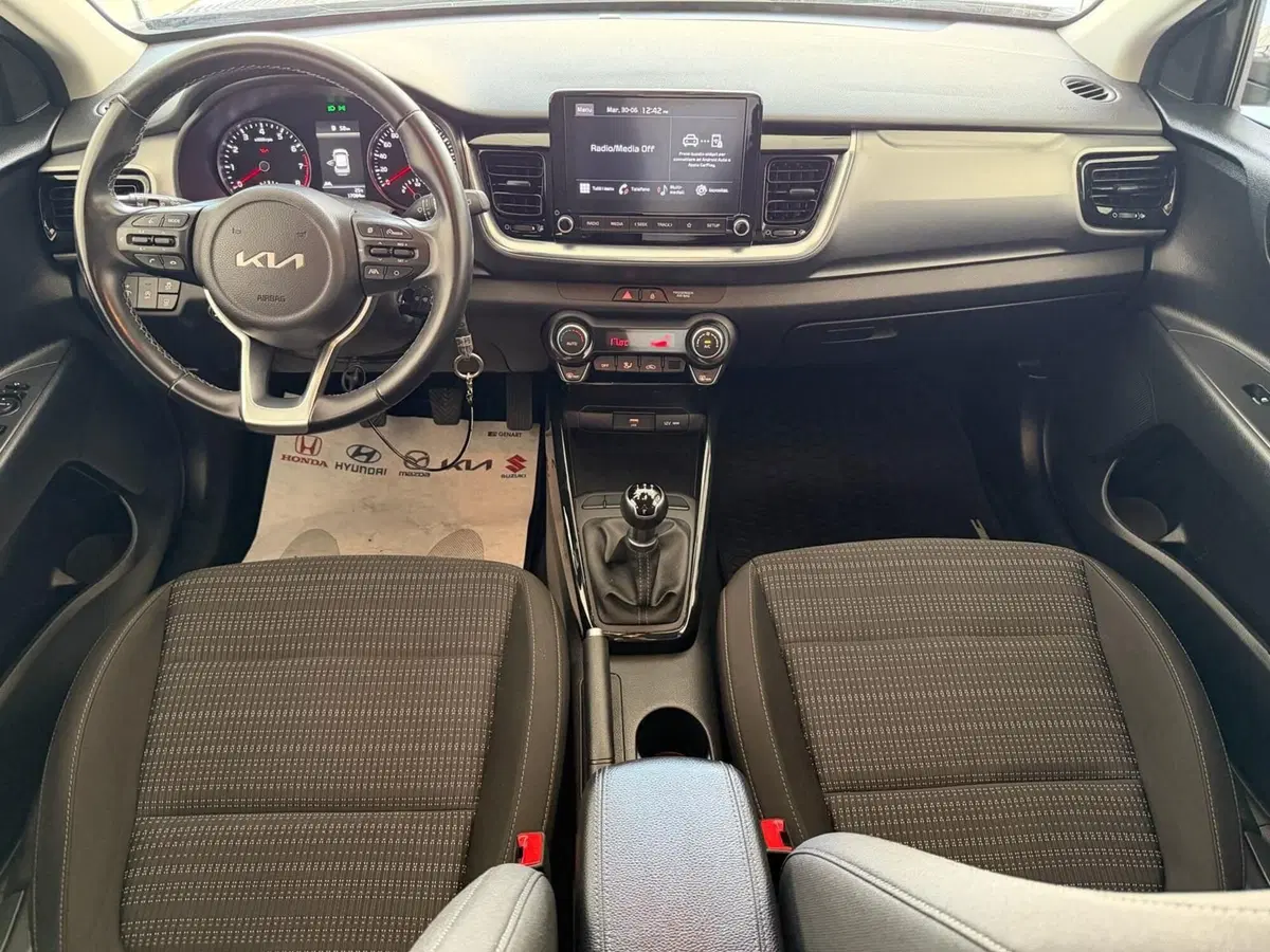 Kia Stonic usata a Napoli (8)