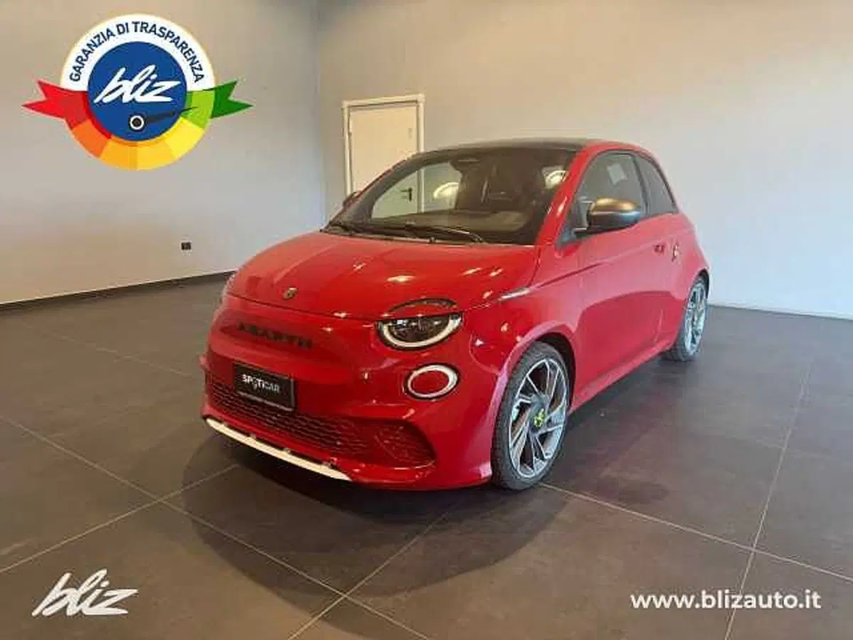 Abarth 500e usata a Udine