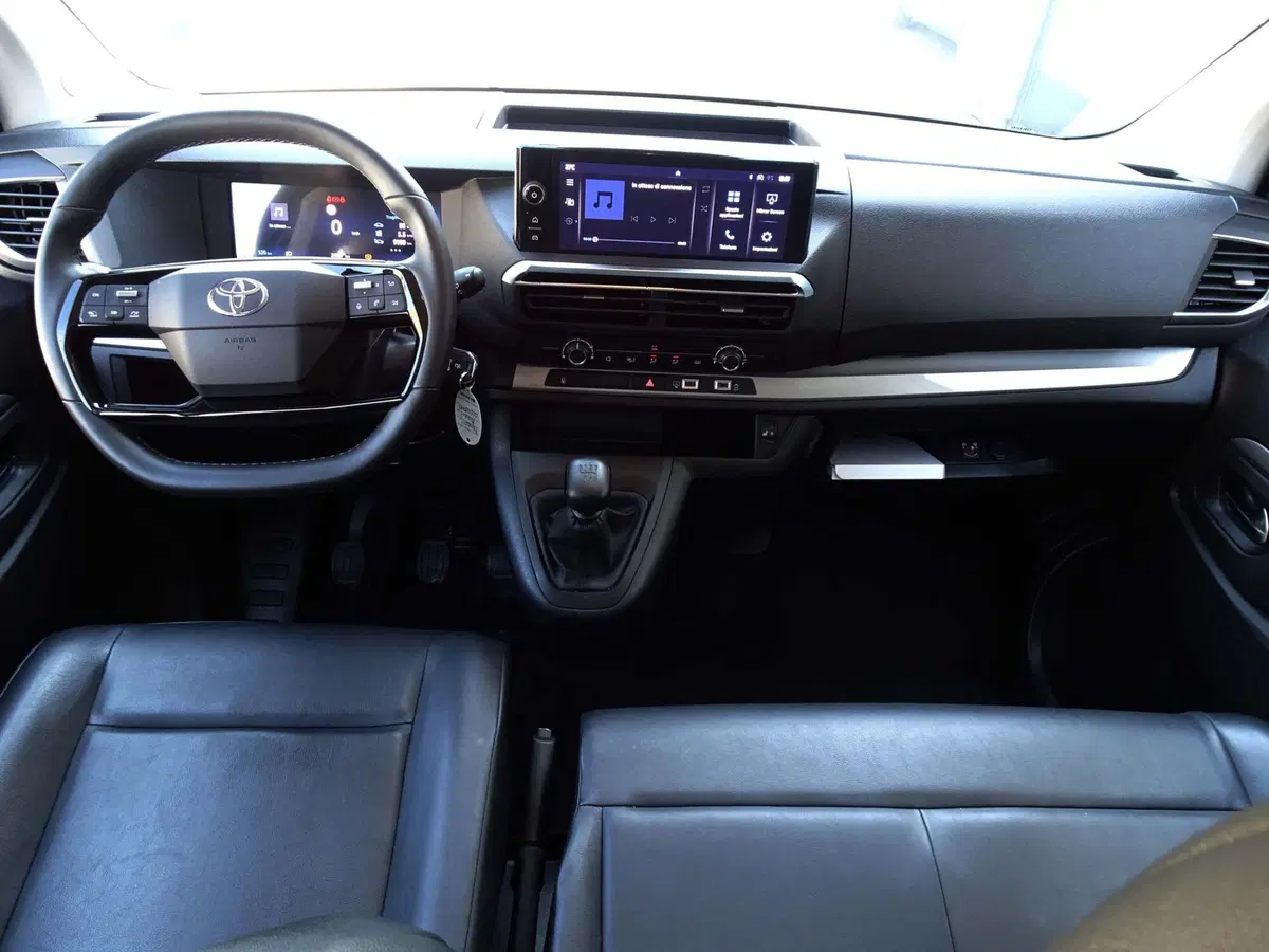 Toyota Proace Verso usata a Treviso (8)