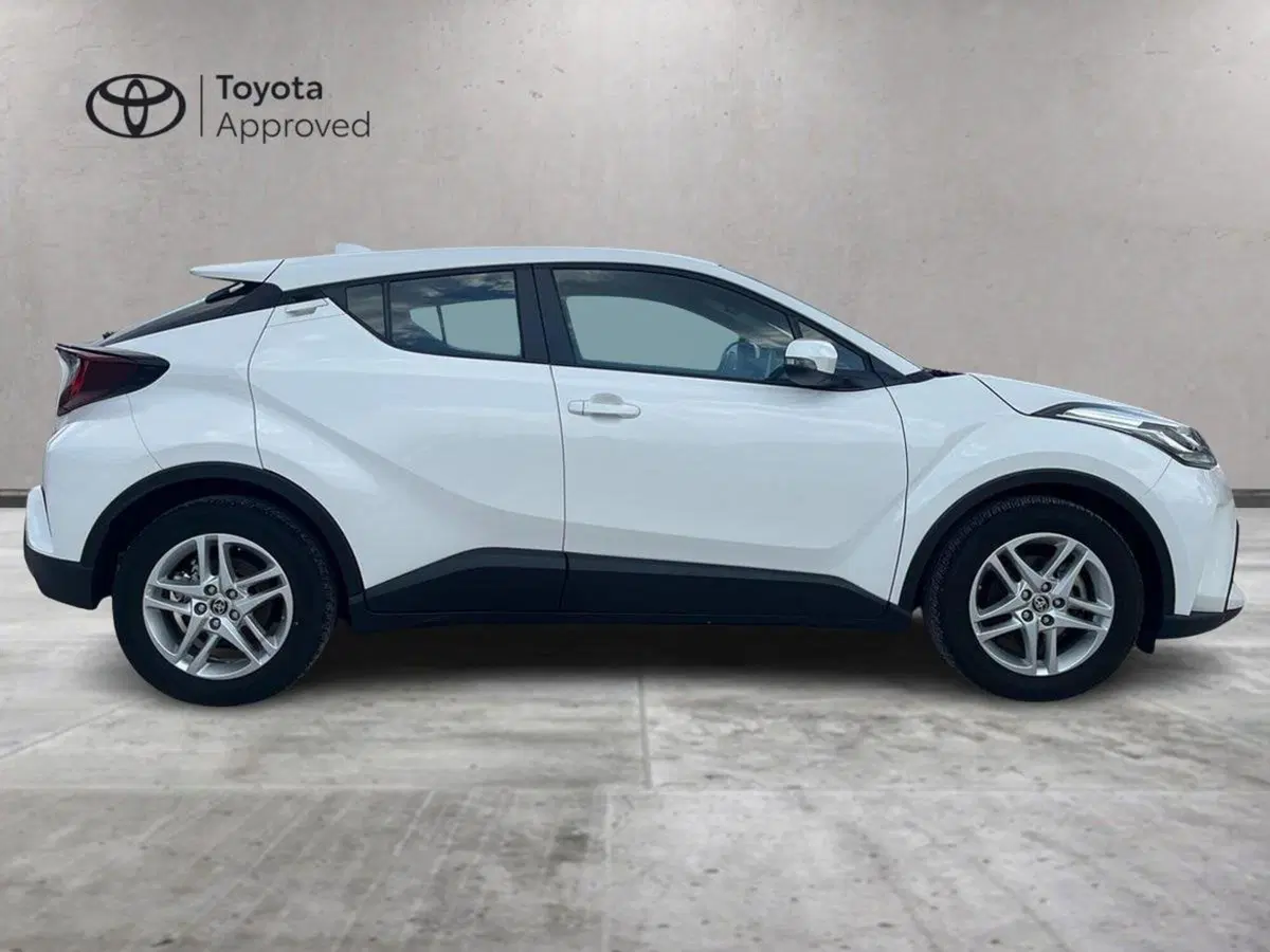 Toyota Toyota C-HR usata a Ragusa (4)