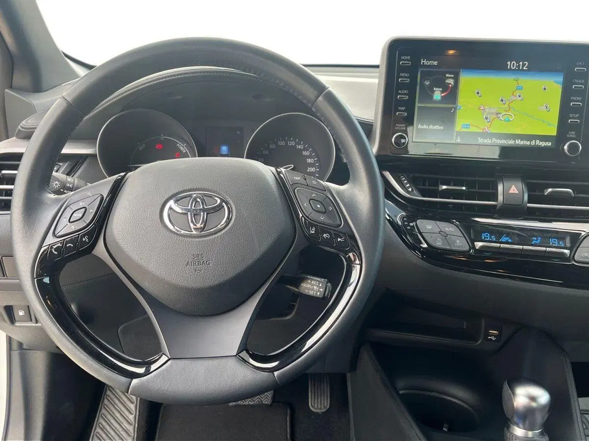 Toyota Toyota C-HR usata a Ragusa (8)