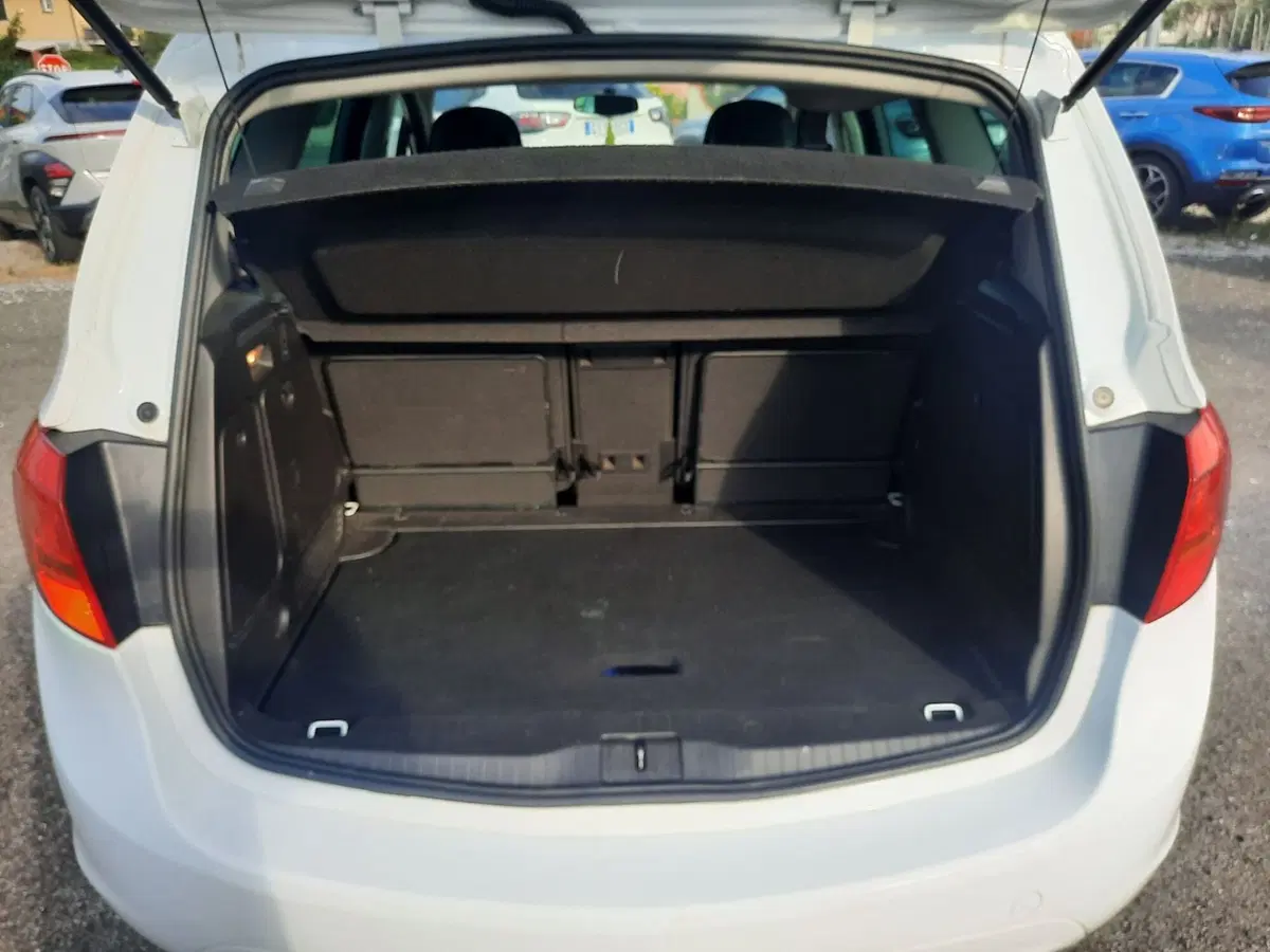 Opel Meriva usata a La Spezia (10)
