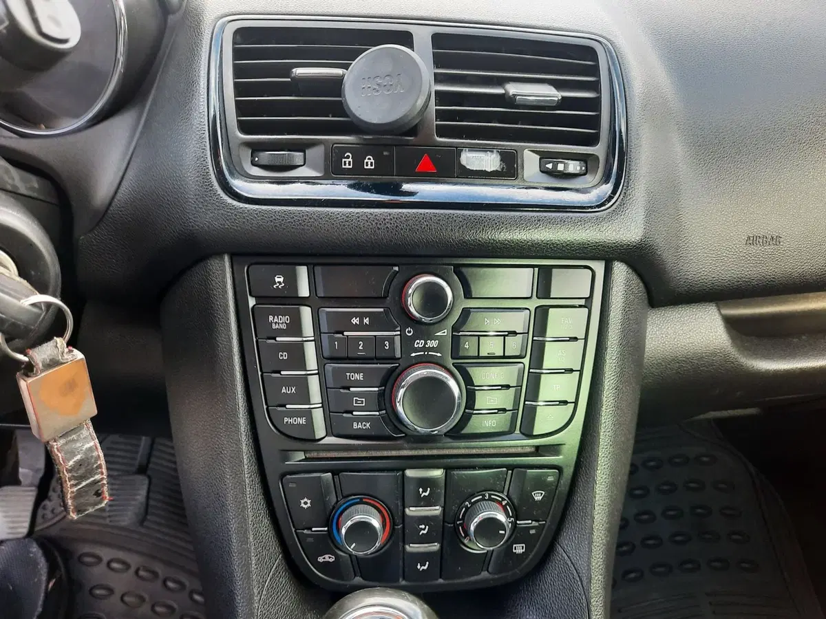 Opel Meriva usata a La Spezia (16)