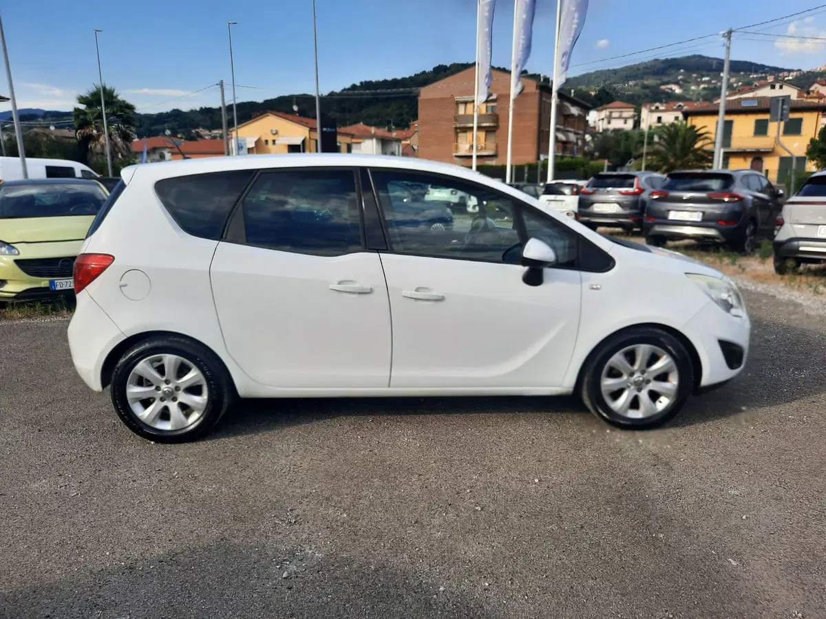 Opel Meriva usata a La Spezia (8)
