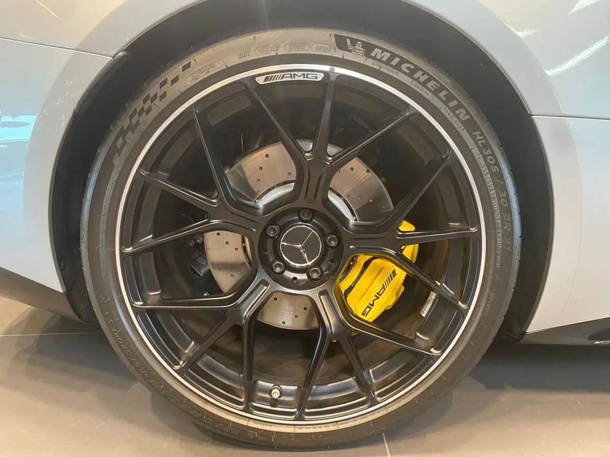 Mercedes-Benz AMG GT usata a Bergamo (16)