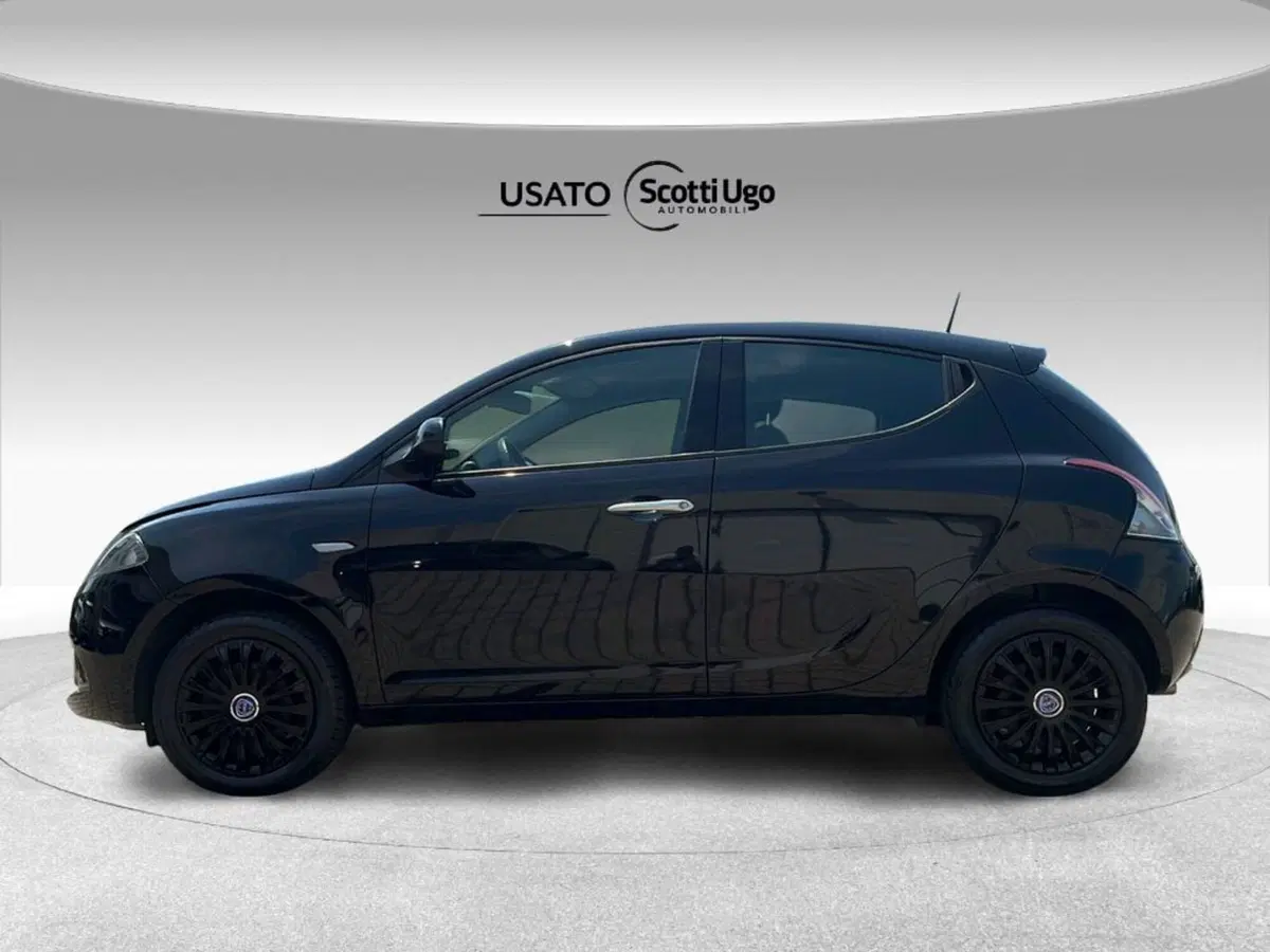 Lancia Ypsilon usata a Firenze (4)