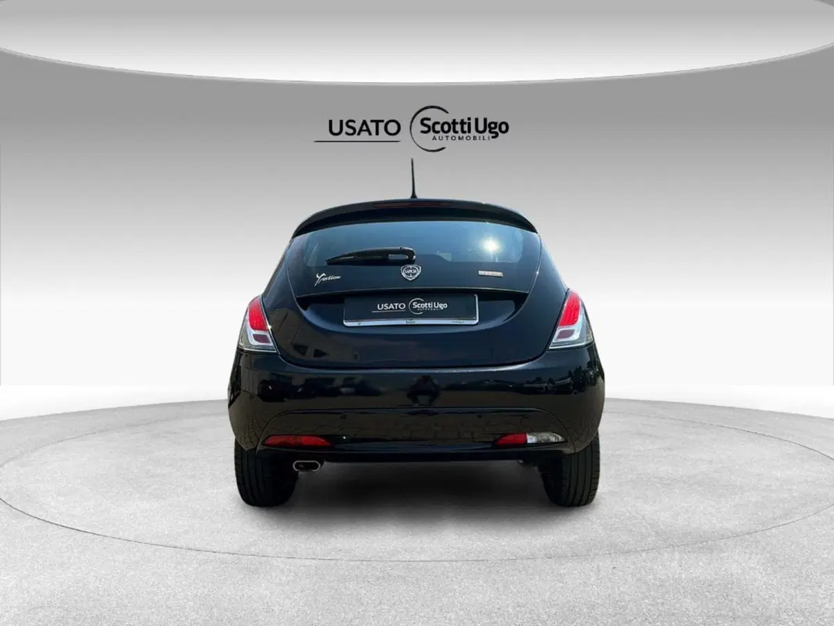 Lancia Ypsilon usata a Firenze (6)