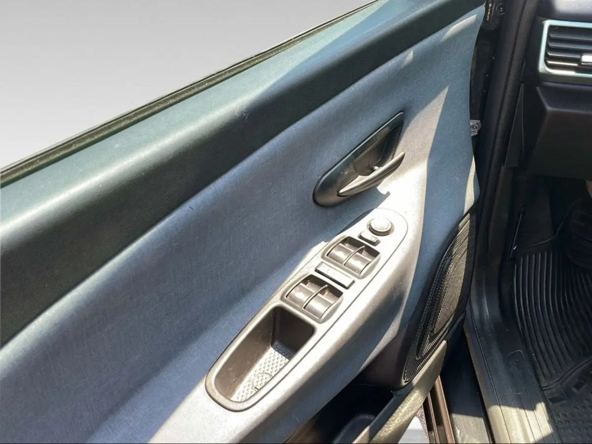 Lancia Ypsilon usata a Firenze (7)