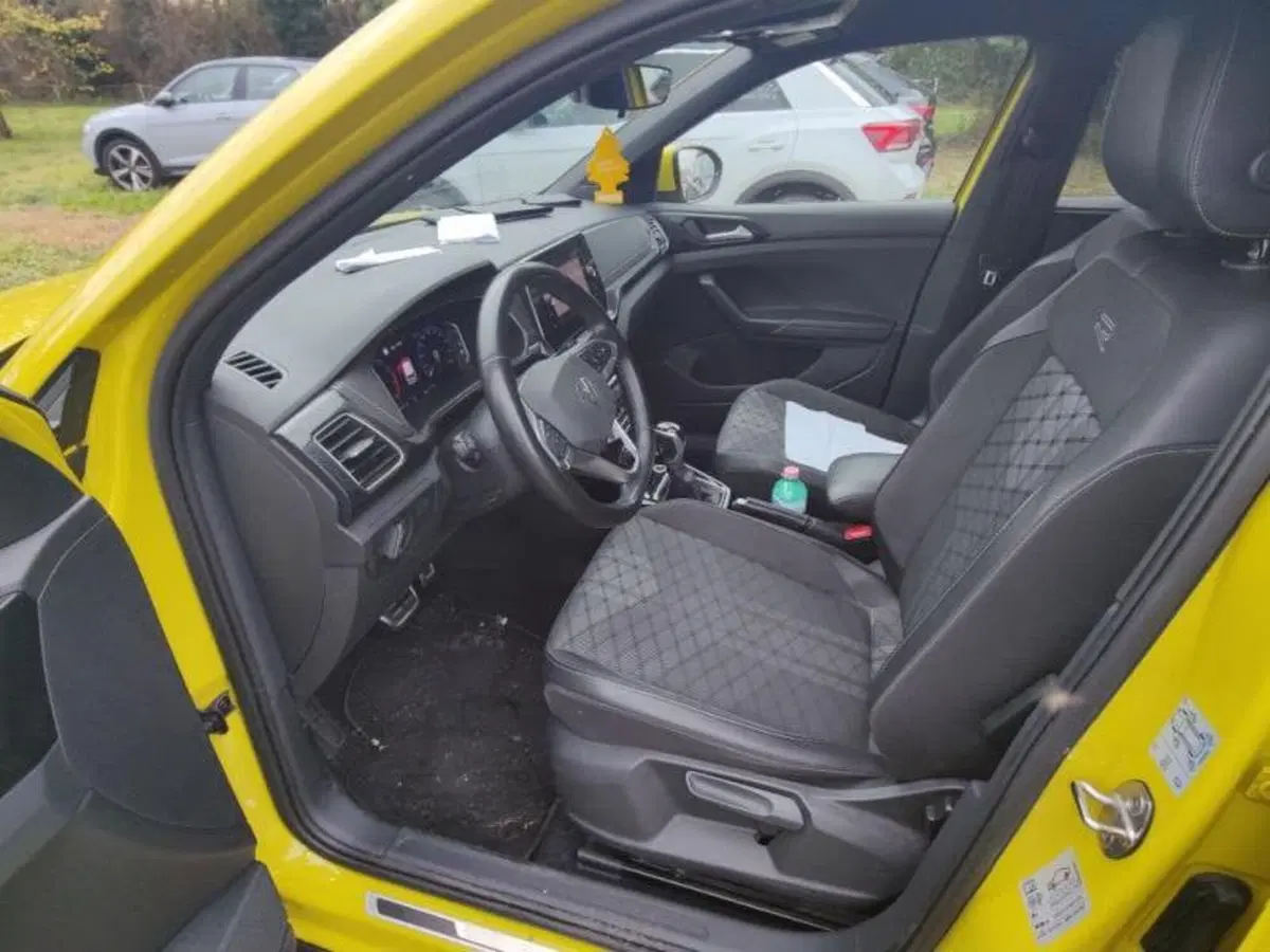 Volkswagen T-Cross usata a Bologna (9)