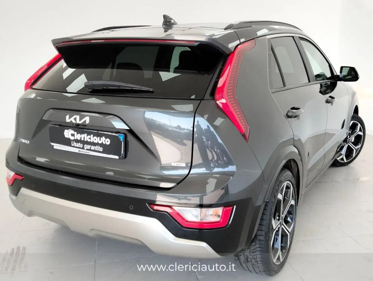 Kia Niro usata a Como (2)