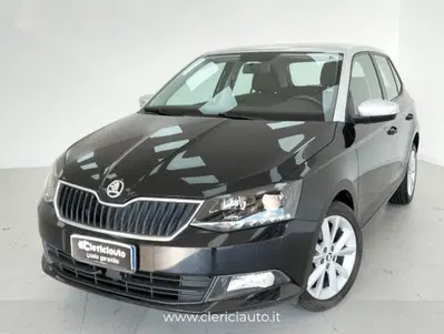 Skoda Fabia 1.0 MPI 75 CV Twin Color Design Edition Argento del 2017 usata a Lurate Caccivio
