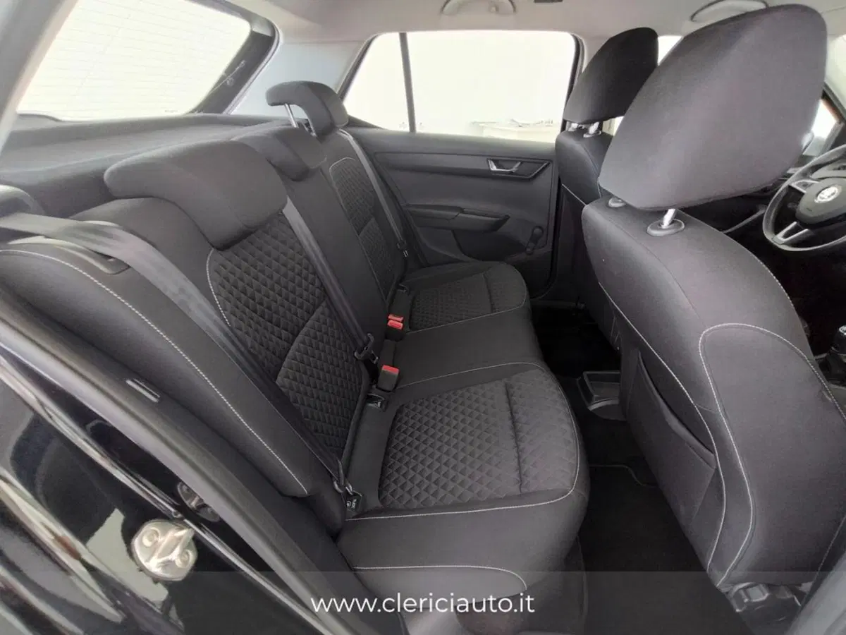 Skoda Fabia usata a Como (5)