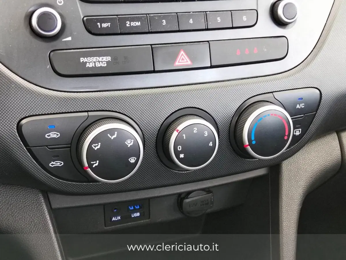 Hyundai i10 usata a Como (12)
