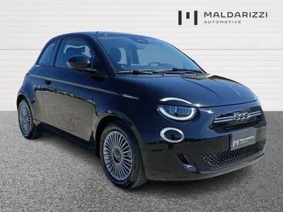 Fiat 500 1.0 hybrid Torino del 2025 usata a Bari