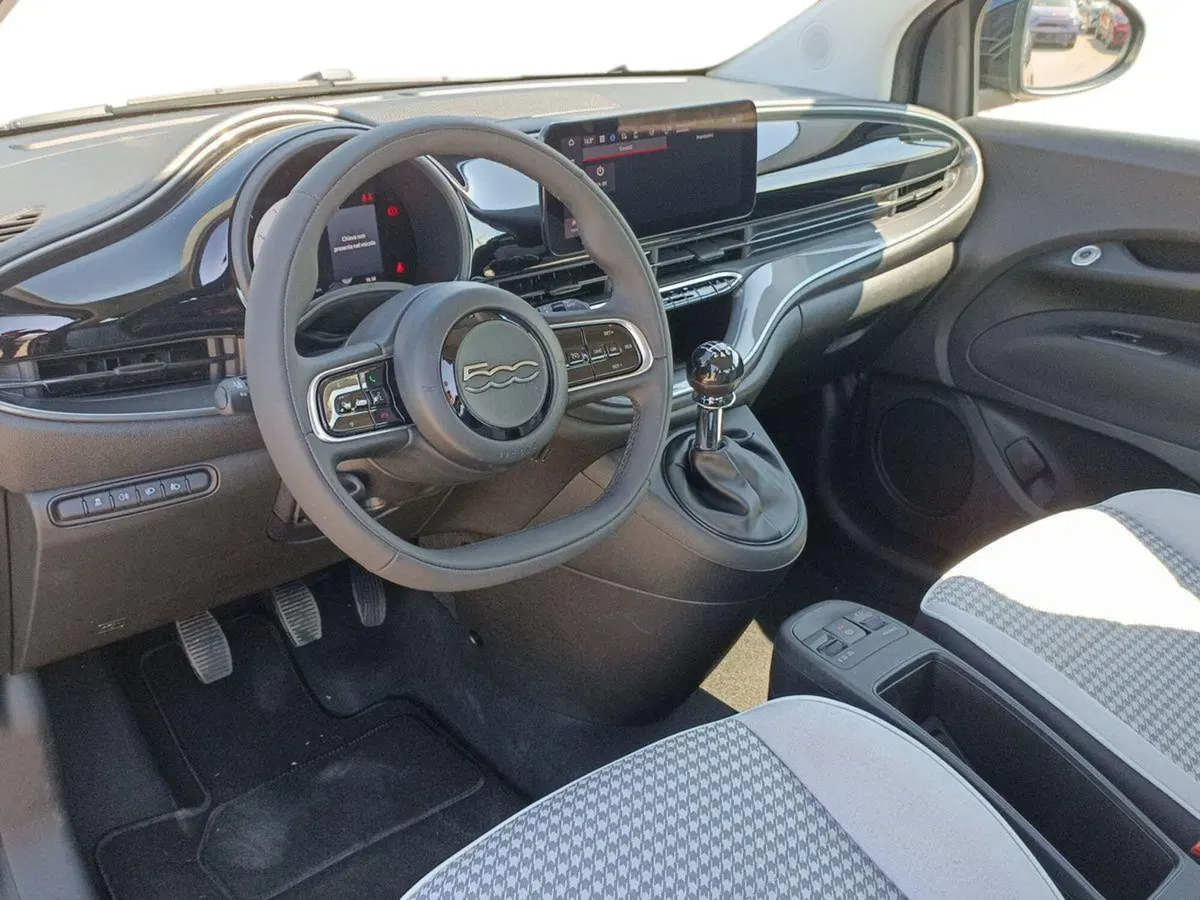 Fiat 500 usata a Bari (10)