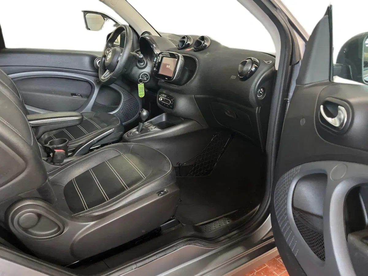 smart Fortwo Cabrio usata a Bari (9)